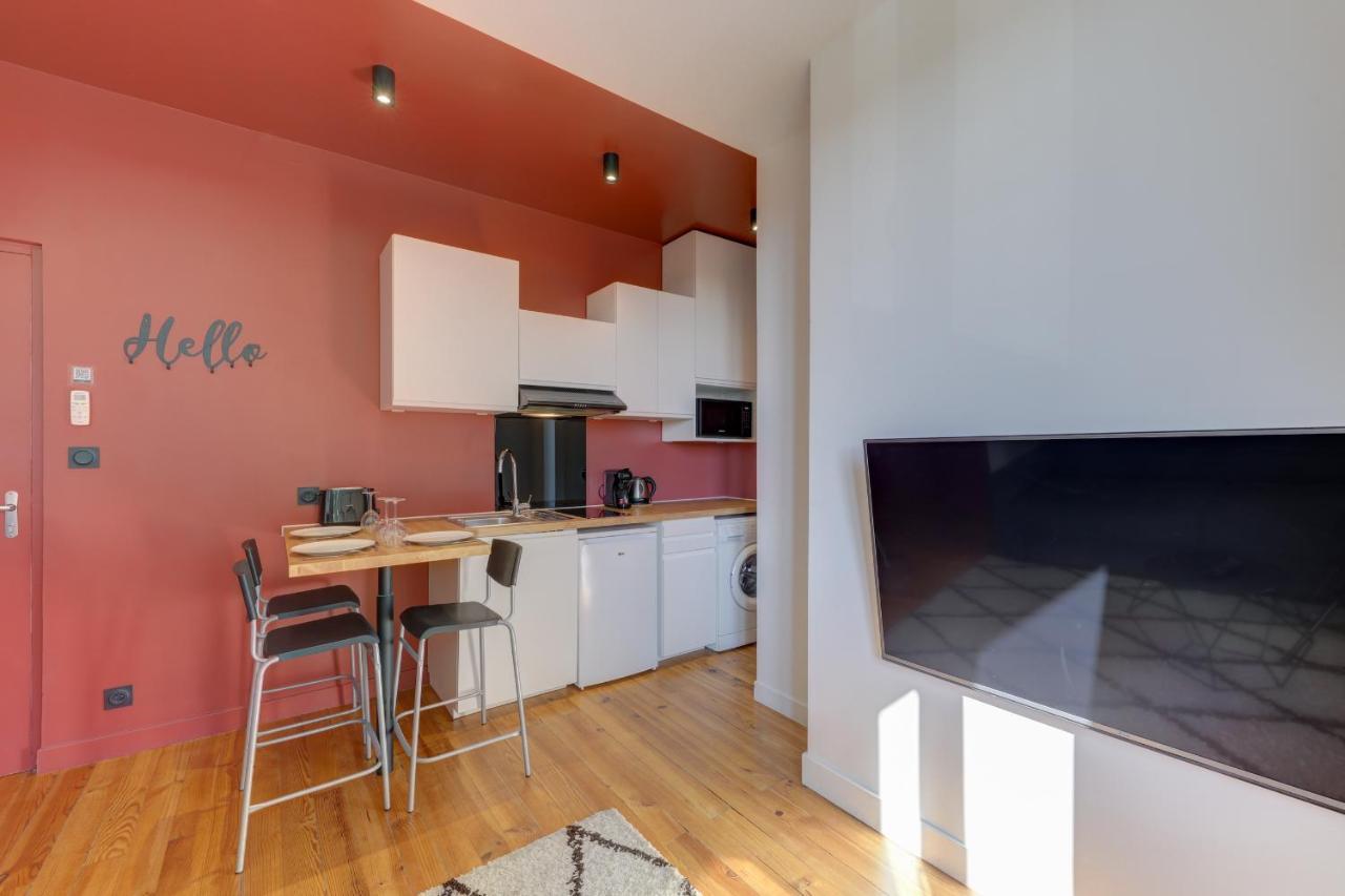 Appartamento Terracotta-T2-Clim-Parking Gratuit Prive Pierre-Bénite Esterno foto